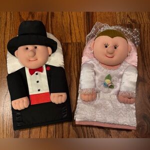 Vintage Owen Mit Bride and Groom Set